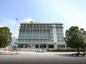 SEM9 Senai ''Formerly Known as Perth Hotel"