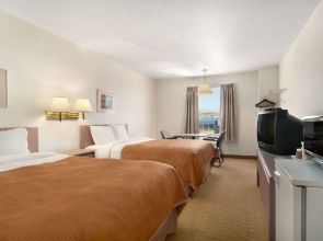 SureStay Plus by Best Western Brooks