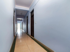 OYO 69790 Bhaiya Hotel