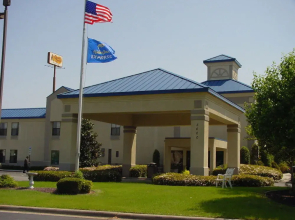 Holiday Inn Express Hotel & Suites Wilson I-95