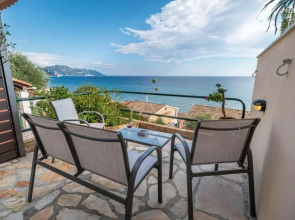 Glyfada New Era Home 107 Menigos Resort Apartments