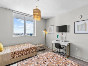 2Br2Ba Next To Jackson Memorial Hospital