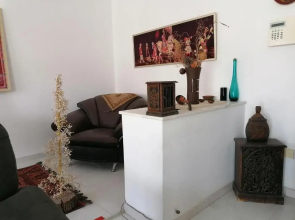 Nirvana ArtHouse 2km from LCA center