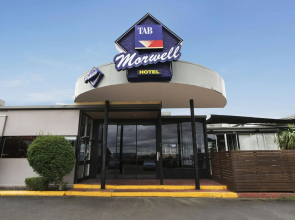 Nightcap at Morwell Hotel