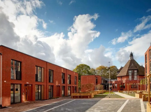Stylish Rooms and Studios - COVENTRY - Campus Accommodation