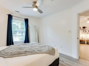 Elegant Atlanta Home - Self Check-in