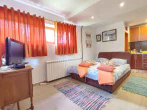 Summit Guest House