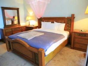 Serene Suites Hotel