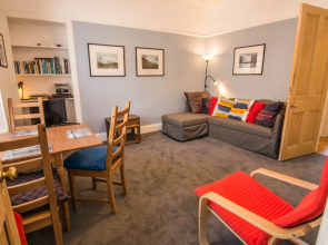 426 - Prince Regent Street Apartment