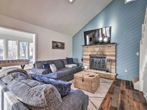 Hot Tub, Fire Pit & Game Room: Tobyhanna Home!