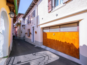 Casa Rondinelle in Castelveccana Old Town
