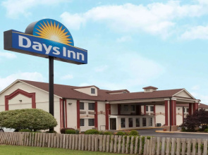 Days Inn by Wyndham Shawnee