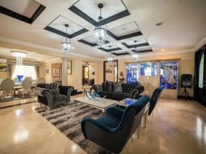 Orchids & Palms Villa