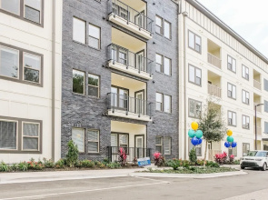 2 BR Apt Near St Johns River by Frontdesk
