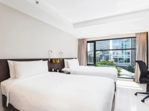 Отель Maitria Sukhumvit 18 Bangkok – A Chatrium Collection