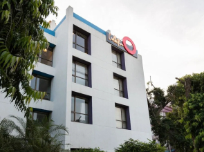 Collection O 47553 Oriental Residency