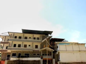 OYO 27770 Santhi Ayurveda Resort