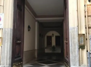 Laura Family Apartments