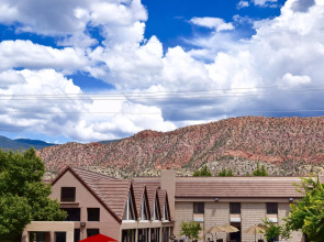 Best Western Town and Country Inn