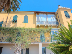 Casa Giulia Diano Castello