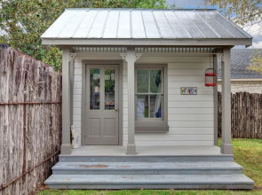 New! Luxury Home Near Main St. w/2 Hottubs&firepit