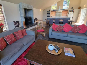 90 Conical Hill Road