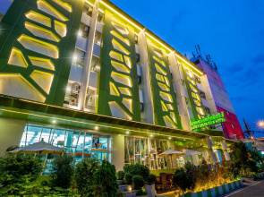Lucky Green View