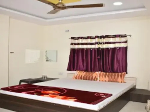 Hotel Shivalay Shegaon