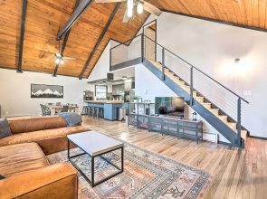 Game Room, Fire Pit & Deck: Spacious Poconos Home!