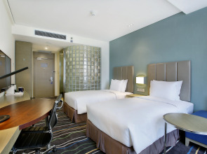 Отель Holiday Inn Express Langfang Park View