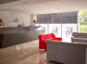 BE Suites Hotel Cali
