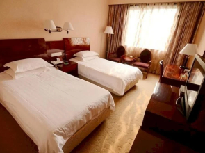 Huanhu Hotel