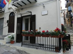 Opera Boutique Rooms