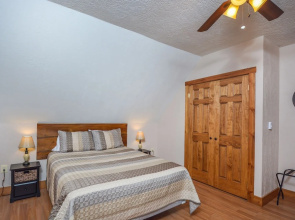 Cottage at Slope's Edge 1 Bedroom Apartment
