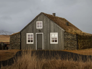 Torfhús Retreat
