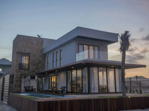 Illa Blue Village
