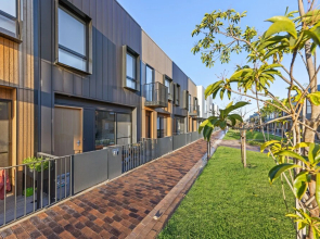 Hobart Lane Townhouses