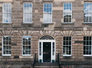 363 Union Street Apartment