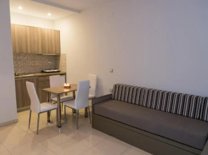 Adonis Apartments