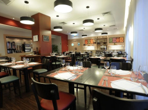 Travelodge BCN Cornella Fira