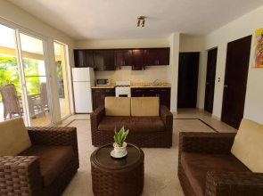 Villa Hermosa Spacious Villa Close Downtown