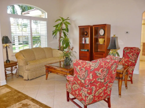 Pet-friendly Waterfront Home Near Beach With Pool