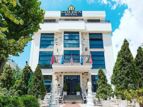 Golden Hotel