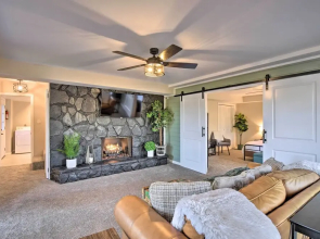 Spacious & Newly Remodeled A-frame w/ 2 Decks