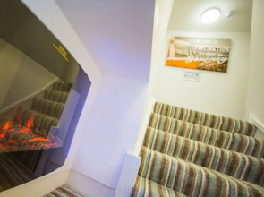 Solar Strand Express Hotel