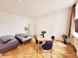 Donaufelder City Apartment