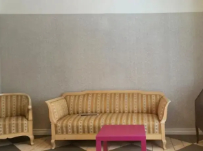 History Designer Flat