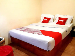 Super OYO 1696 Sapo Rumbia
