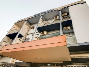 OYO Flagship 77618 Hotel Paradise Inn