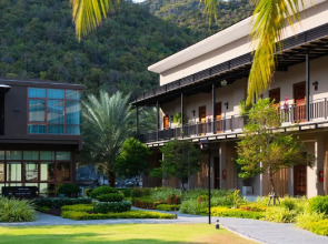 La Isla Pranburi Beach Resort